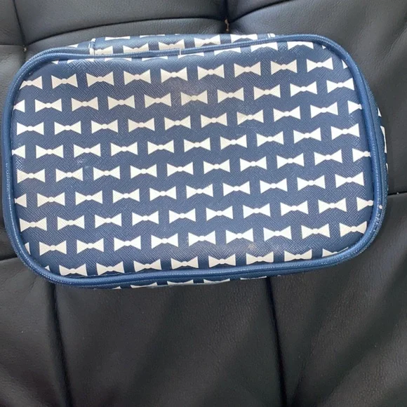 ❤️❤️ FILLED WITH MIXED BRAND NAME MAKEUP and SKINCARE Makeup Carry Case - Picture 4 of 6